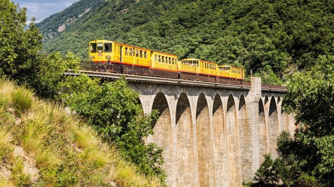 Train jaune